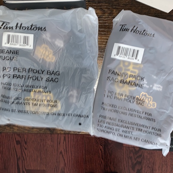 Timbiebs - Tim Hortons x Justin Bieber Hat&Bag - Picture 4 of 4